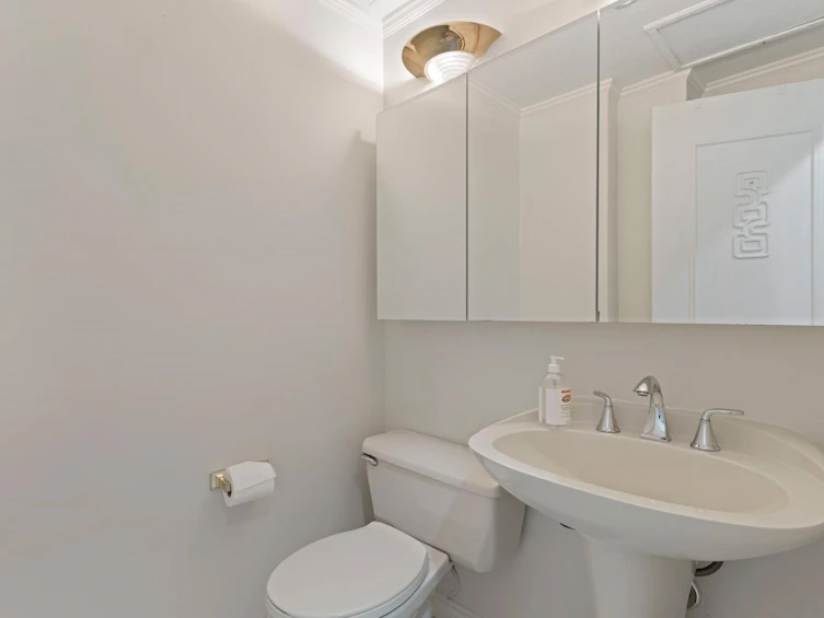 2542 York Avenue, Vancouver, BC, V6K 1E3 - 26