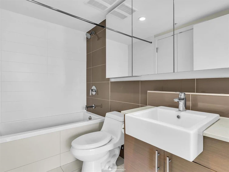 201-1190 W 6th Avenue, Vancouver, BC, V6H 1A4 - 27
