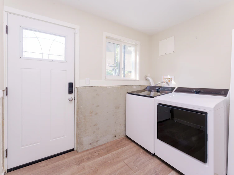 12209 214 Street, Maple Ridge, BC, V2X 5E3 - 18