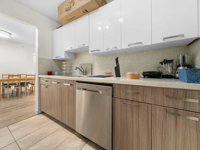 306 - 3624 Fraser Street, Vancouver BC V5V 4C8