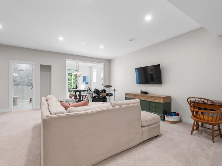 33593 Richards Avenue, Mission, BC, V2V 7E4 - 19