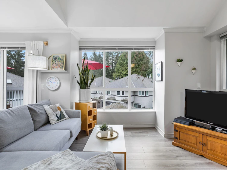 1071 Lynn Valley Road, North Vancouver, BC, V7J 1Z6 - 10