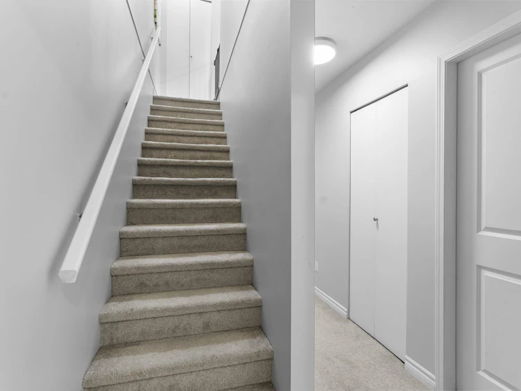 1071 Lynn Valley Road, North Vancouver, BC, V7J 1Z6 - 31