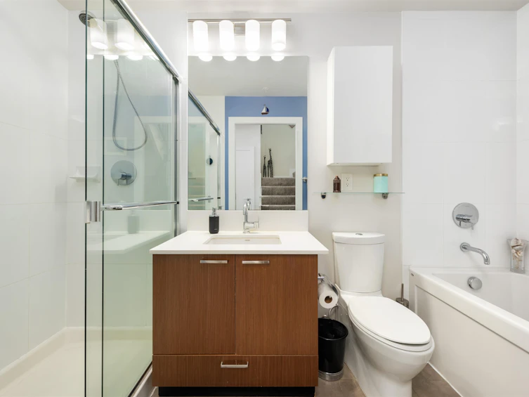 903-221 Union Street, Vancouver, BC, V6A 0B4 - 4