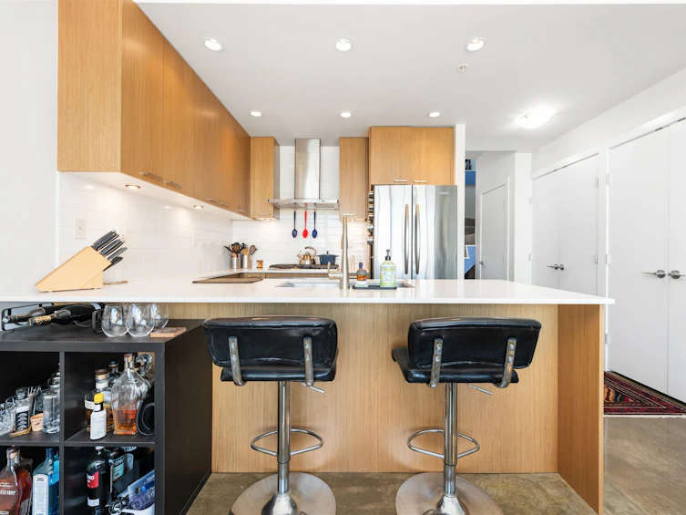 903-221 Union Street, Vancouver, BC, V6A 0B4 - 8