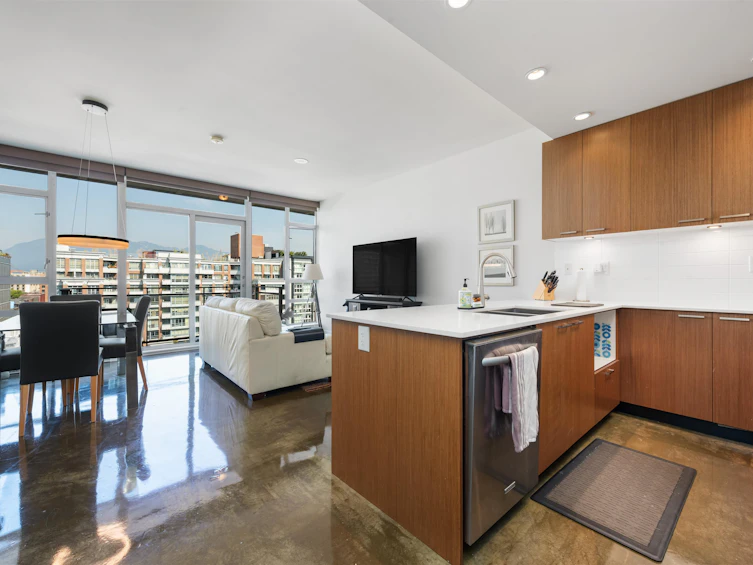903-221 Union Street, Vancouver, BC, V6A 0B4 - 6