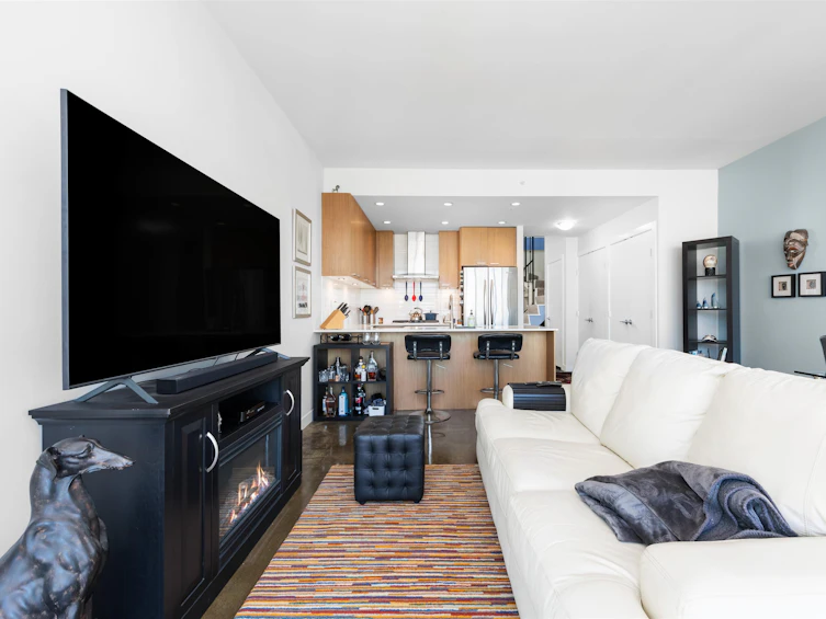 903-221 Union Street, Vancouver, BC, V6A 0B4 - 11