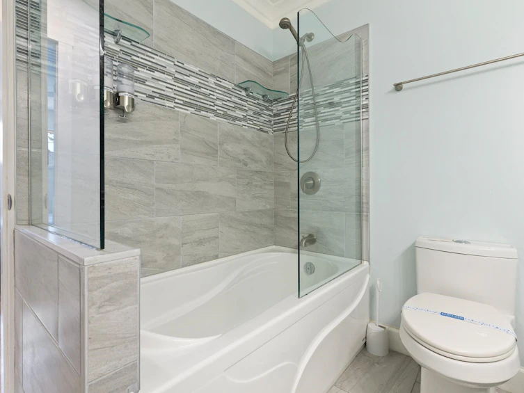 395 Alder Street, Cultus Lake, BC, V2R 4Z1 - 16