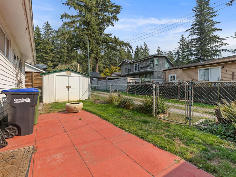 395 Alder Street, Cultus Lake, BC, V2R 4Z1 - 21