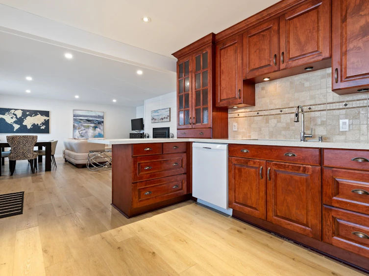 395 Alder Street, Cultus Lake, BC, V2R 4Z1 - 11