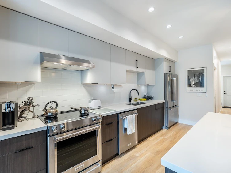 2306 Spring Street, Port Moody, BC, V3H 0M6 - 8