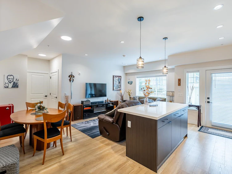 2306 Spring Street, Port Moody, BC, V3H 0M6 - 6