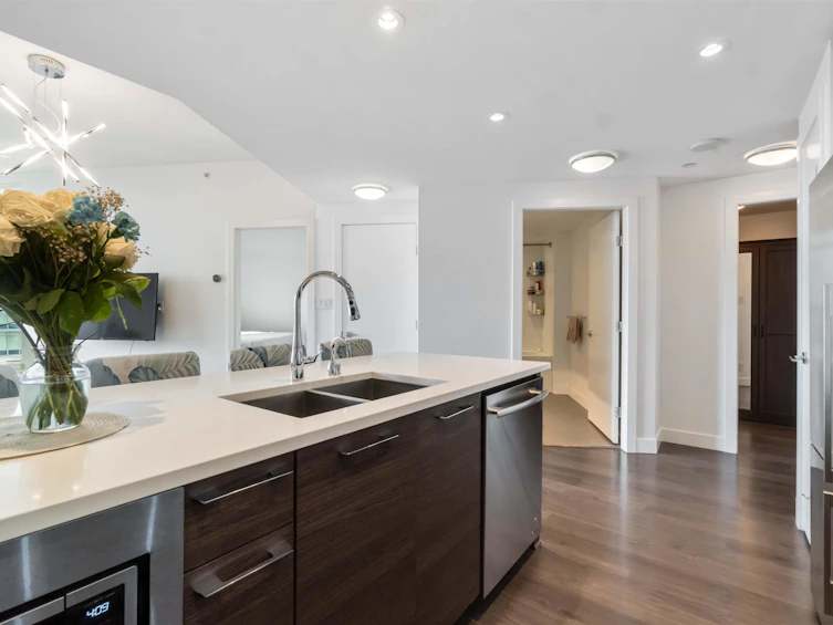 1006-3557 Sawmill Crescent, Vancouver, BC, V5S 0E2 - 9