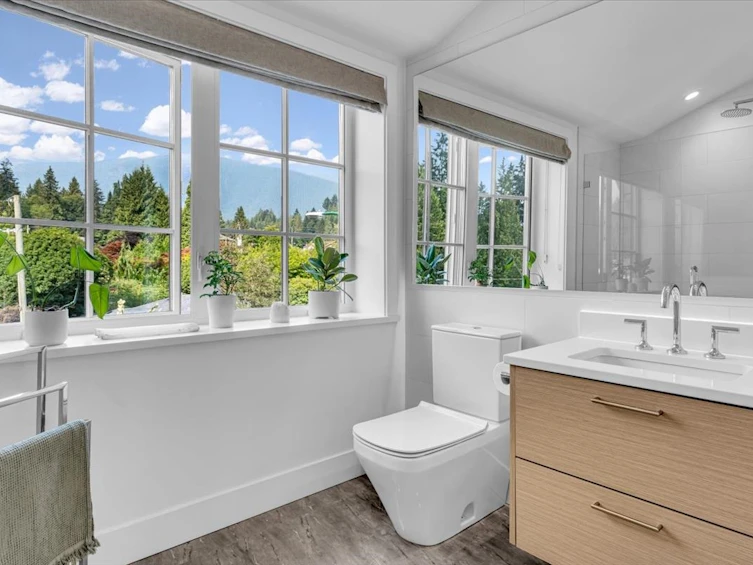 2-1133 Ridgewood Avenue, North Vancouver, BC, V7R 0A4 - 16