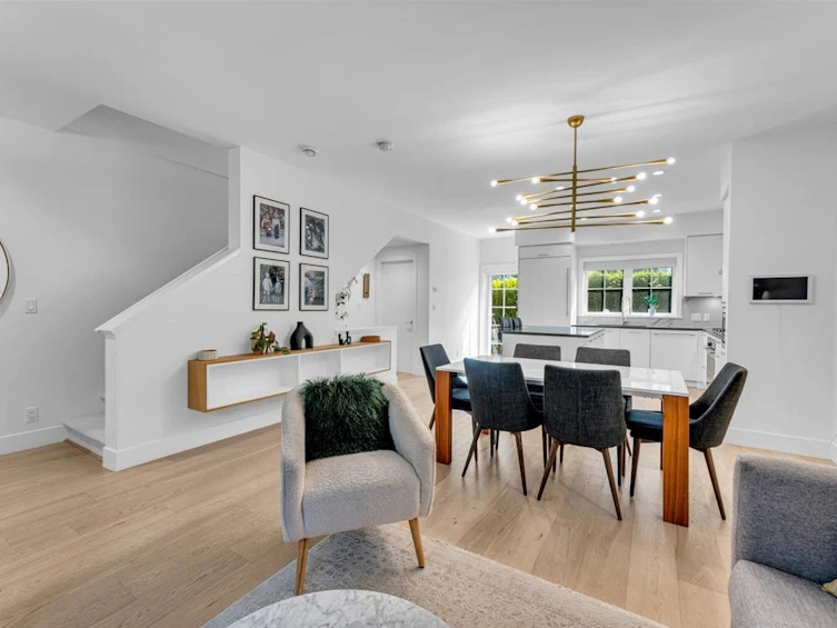 2-1133 Ridgewood Avenue, North Vancouver, BC, V7R 0A4 - 9