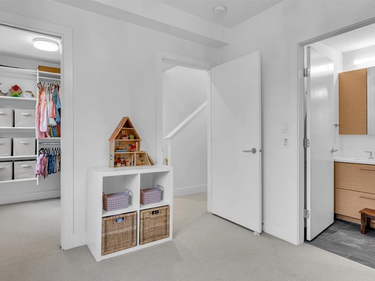 2-1133 Ridgewood Avenue, North Vancouver, BC, V7R 0A4 - 22