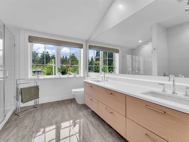 2-1133 Ridgewood Avenue, North Vancouver, BC, V7R 0A4 - 15