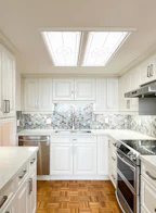 606 1045 Quayside Drive