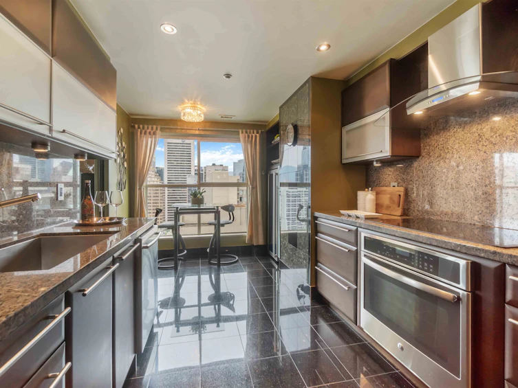 2201-909 Burrard Street, Vancouver, BC, V6Z 2N2 - 13