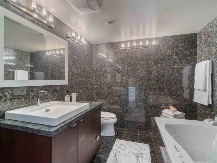 2201-909 Burrard Street, Vancouver, BC, V6Z 2N2 - 21