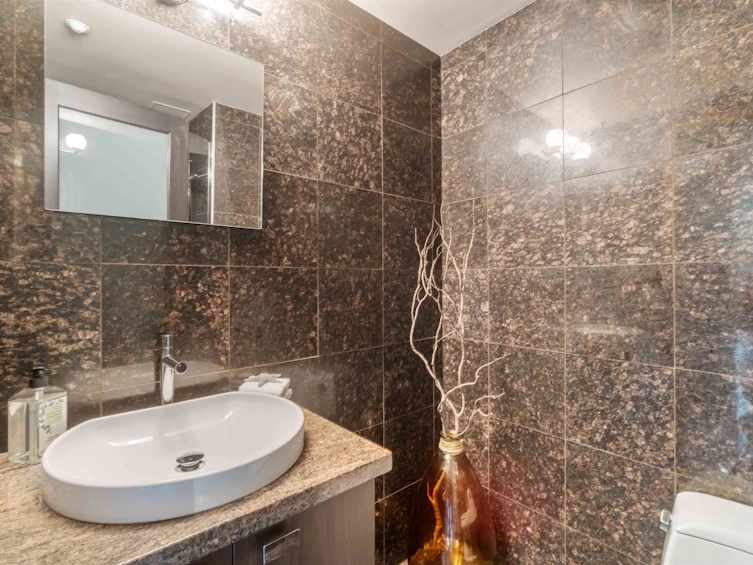 2201-909 Burrard Street, Vancouver, BC, V6Z 2N2 - 32