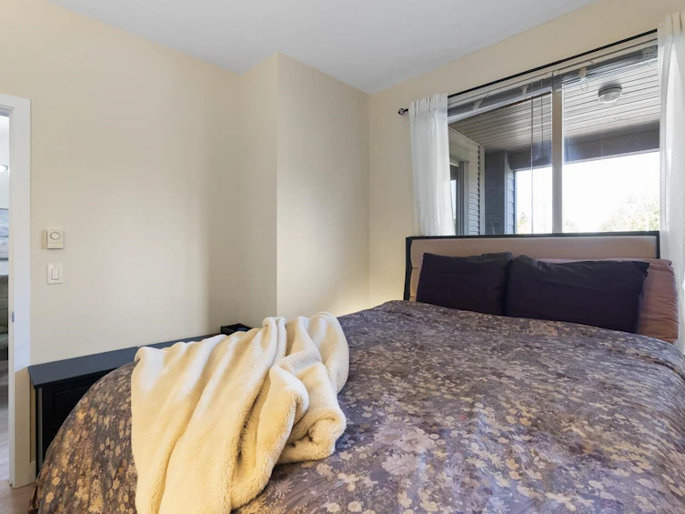 221-15380 102a Avenue, Surrey, BC, V3R 0B3 - 18