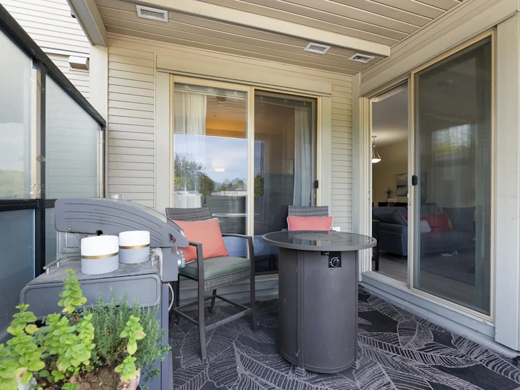 221-15380 102a Avenue, Surrey, BC, V3R 0B3 - 20