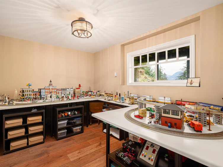 947 Village Drive, Bowen Island, BC, V0N 1G1 - 22