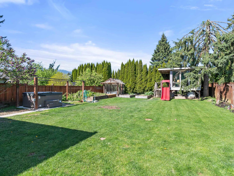 45325 Crescent Drive, Chilliwack, BC, V2P 1G5 - 32