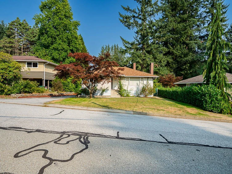1302 Lennox Street, North Vancouver, BC, V7H 1X3 - 4