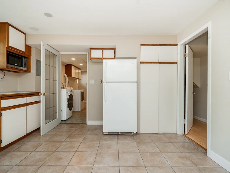 1302 Lennox Street, North Vancouver, BC, V7H 1X3 - 29