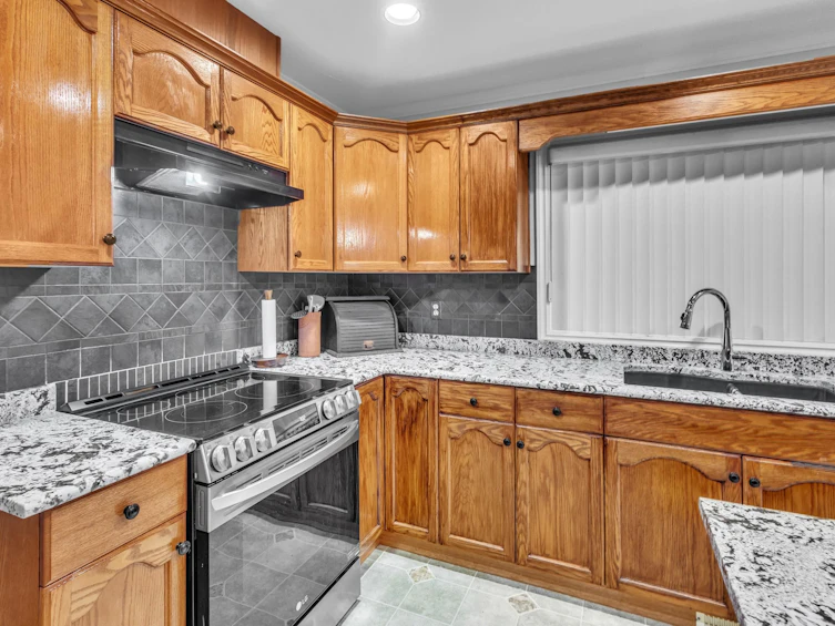 46291 Daniel Drive, Chilliwack, BC, V2R 5S8 - 10