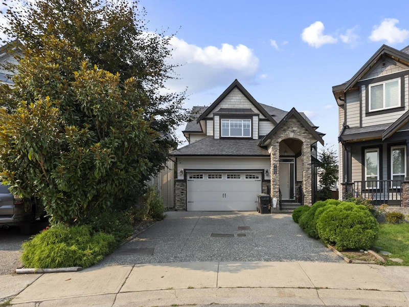 7699 210th Street, Langley BC V2Y 0L1