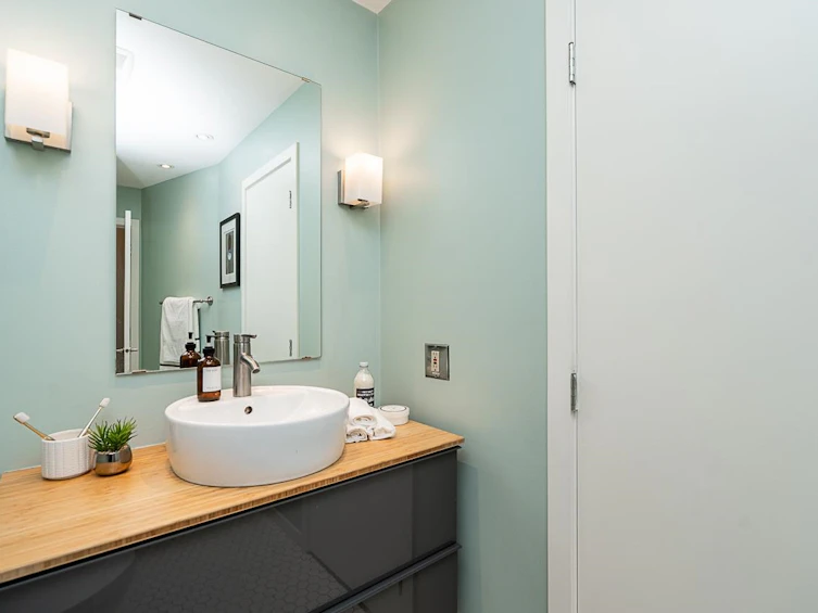 402-2222 Prince Edward Street, Vancouver, BC, V5T 4M6 - 23