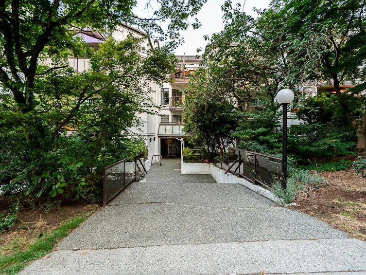402-2222 Prince Edward Street, Vancouver, BC, V5T 4M6 - 33
