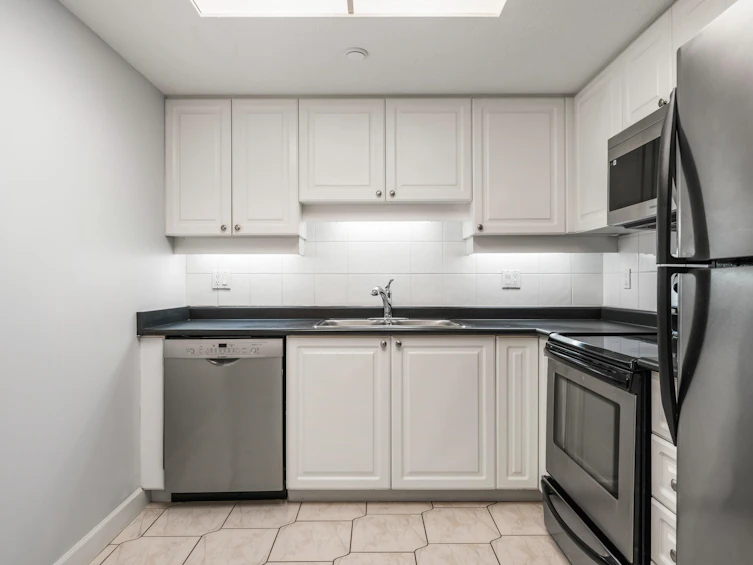 1104-1185 Quayside Drive, New Westminster, BC, V3M 6T8 - 13