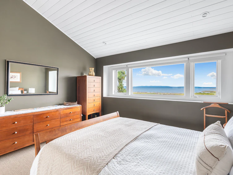 1284 Beach Grove Road, Delta, BC, V4L 1N6 - 24