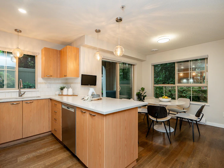 202-2966 Silver Springs Boulevard, Coquitlam, BC, V3E 3S1 - 8
