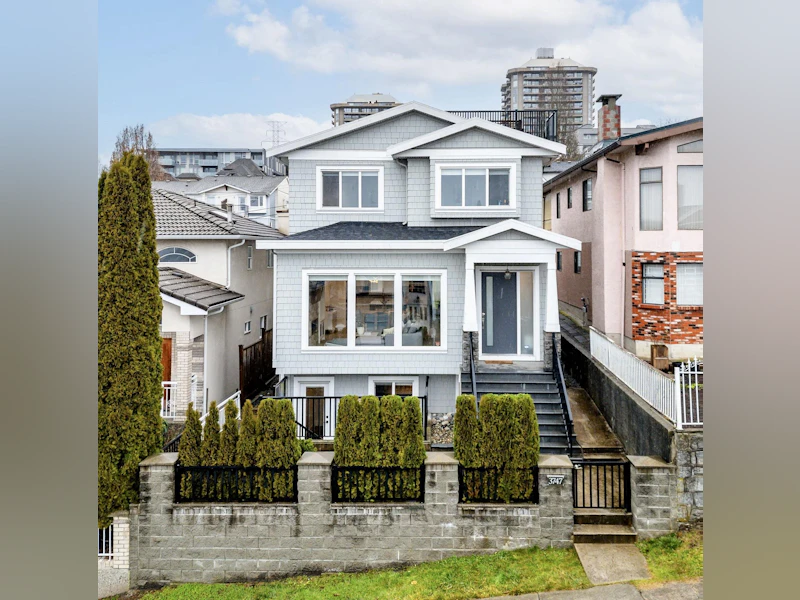 3747 Frances Street, Burnaby BC V5C 2N9