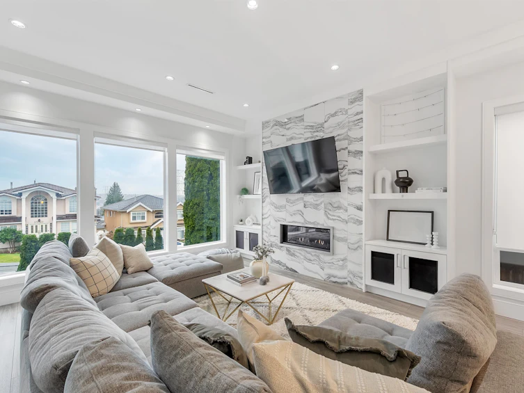 3747 Frances Street, Burnaby, BC, V5C 2N9 - 3