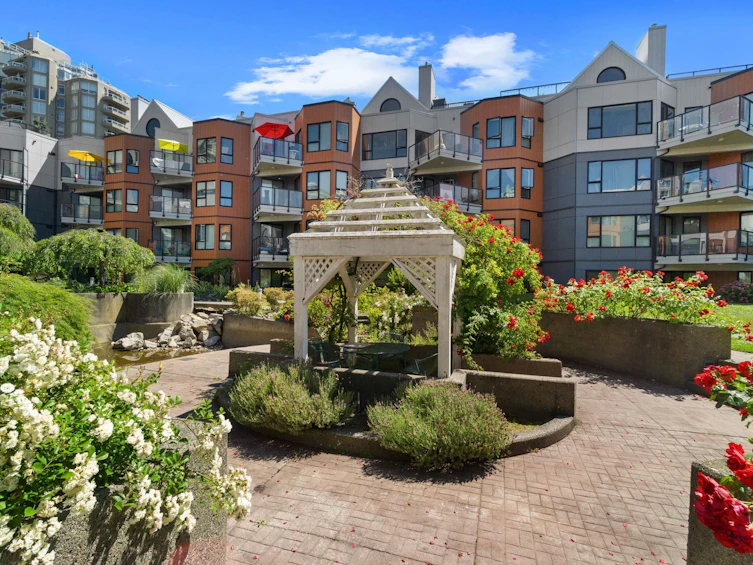 116-1150 Quayside Drive, New Westminster, BC, V3M 6E1 - 2