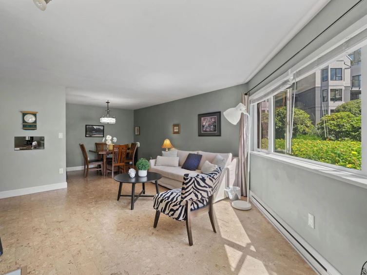 116-1150 Quayside Drive, New Westminster, BC, V3M 6E1 - 4