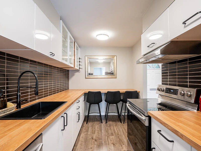 203 - 5191 203rd Street, Langley BC V3A 1V6