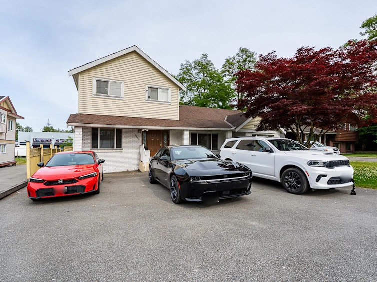 8466 123 Street, Surrey, BC, V3W 3V6