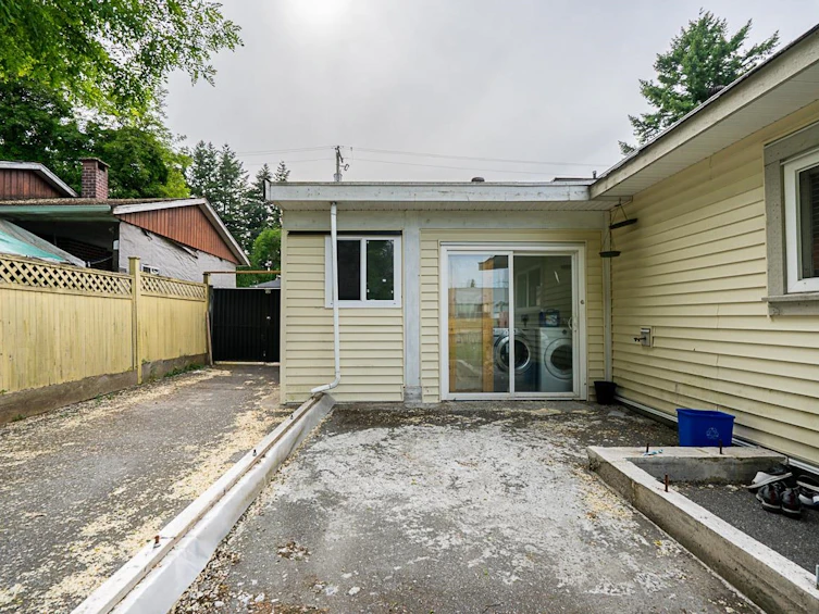 8466 123 Street, Surrey, BC, V3W 3V6 - 32