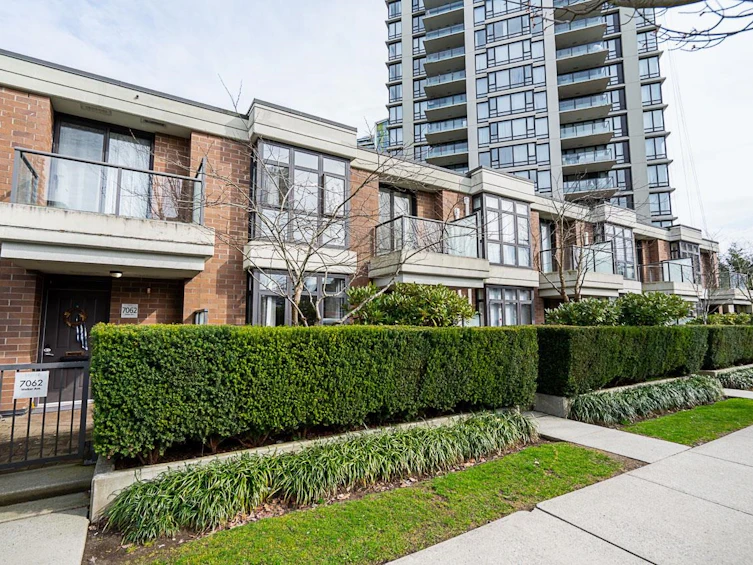 7064 Walker Avenue, Burnaby, BC, V5E 3C5