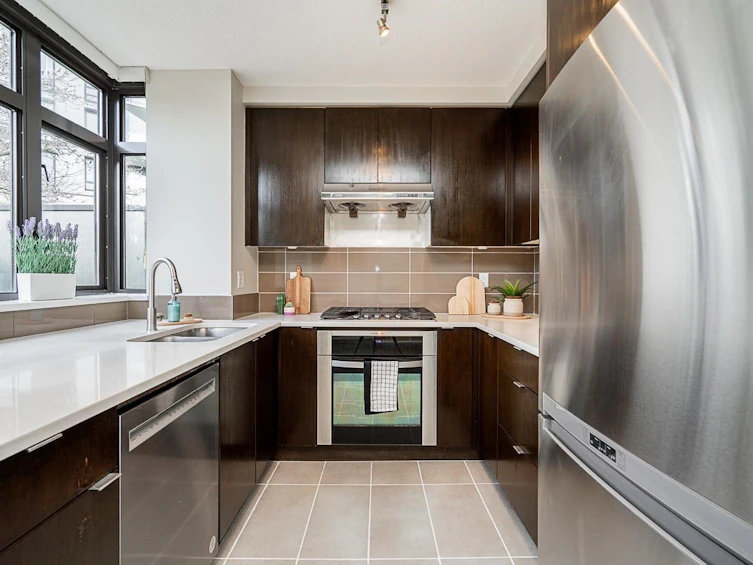 7064 Walker Avenue, Burnaby, BC, V5E 3C5 - 13