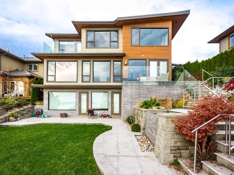 2301 Ottawa Avenue, West Vancouver, BC, V7V 2S8 - 2