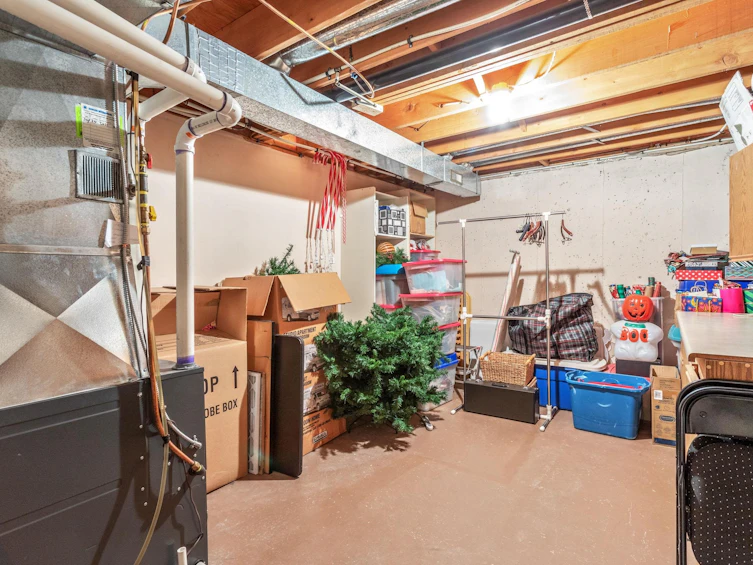 36-1925 Indian River Crescent, North Vancouver, BC, V7G 2P8 - 36