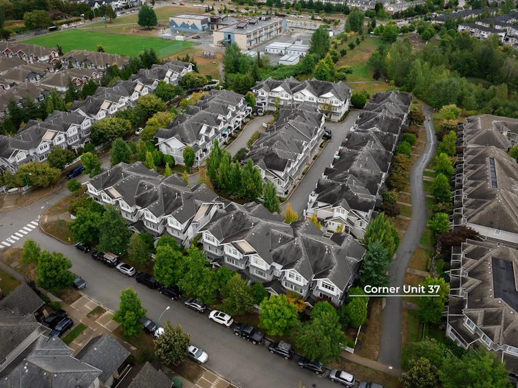 37-19330 69 Avenue, Surrey, BC, V4N 0Z2 - 38